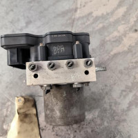 108072560-ad5f3437-545b-4d76-9d29-6a50f871937e-Piece-Bloc-ABS-freins-anti-blocage-2E0614095AA-VOLKSWAGEN-CRAFTER-1-PHASE-2-cd27b6e7497b2f34d6d083bab4854275a5578ca37f45a8237c29495cc70248b9_m.jpg
