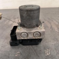 108072560-81cab0b4-e82b-411f-8fc9-31b615a5c1d0-Piece-Bloc-ABS-freins-anti-blocage-2E0614095AA-VOLKSWAGEN-CRAFTER-1-PHASE-2-c20d88eec21435b2b887262b623b153cb69edb1e7c5a5757bee0806aeb4073a1_m.jpg