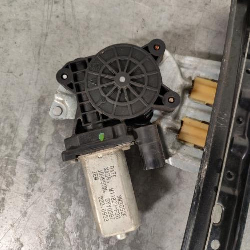 108223772-4337c496-e386-48c1-be3c-08c9f82c333f-Piece-Leve-vitre-electrique-avant-droit-51339805670-MINI-MINI-2-R60-COUNTRYMAN-BREAK-26652c8a5aa6b64e6e7459e7a056b8dc657da06d5ca251e71a2f3dfe0bd45081_m.jpg