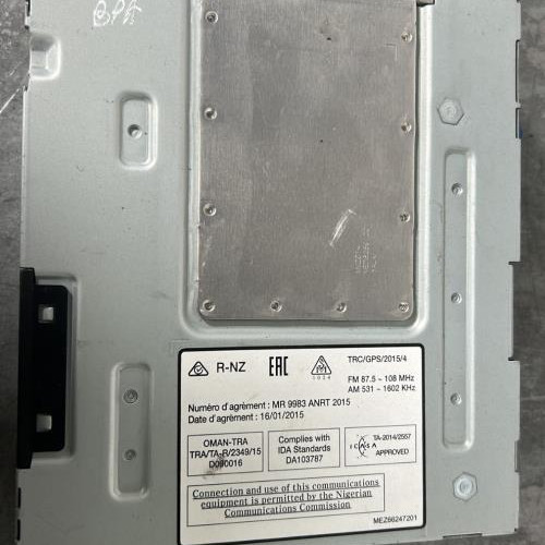 108790363-ccc50c28-07af-4dd5-8b15-4bdb63879b6f-Piece-Autoradio-dorigine-281155536R-RENAULT-MEGANE-4-PHASE-1-BREAK-221e00764e0e1100d49d26e847629d9c1d833dd7c2df1256adfe03fc72868b44_m.jpg