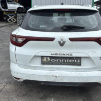 Vehicule-RENAULT-MEGANE%25204%2520PHASE%25201%2520BREAK-2016-b77eb801dd255bab93fcba34a926efd3fbc588689b163af38c4e62696cfc0b3f_m.jpg