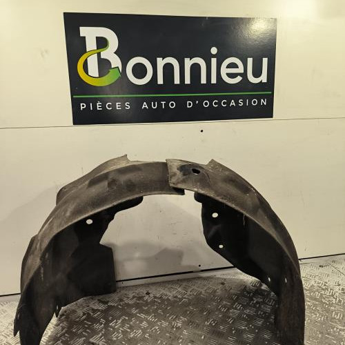 Pare boue avant gauche