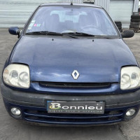 Vehicule-RENAULT-CLIO%25202%2520PHASE%25201-2001-45ebfd8eea0fff7f1a70596e46933ee09f5cb31e253670746f7f88e3a979ec6b_m.jpg