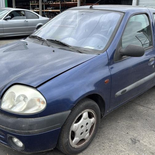Vehicule-RENAULT-CLIO%25202%2520PHASE%25201-2001-0fa62388aeb2d68bc6ef4859c635a46b40e6875e73035e6141028ba495150653_m.jpg
