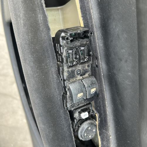 Vehicule-CITROEN-C4%25201%2520PHASE%25201-2007-ae6edd485183d47a61d1a8aa8ff912b0df68c8f67e5afb537ef88c95d8dbfbd1_m.jpg