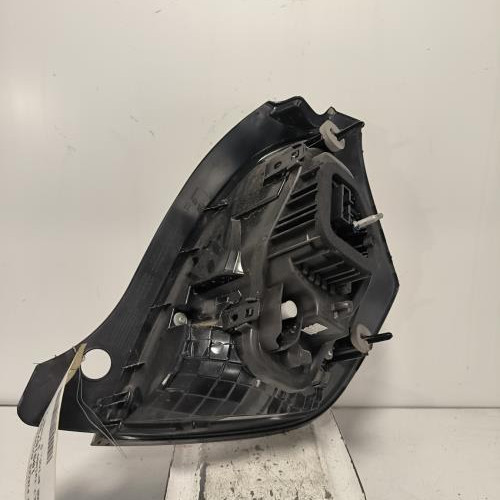 109167924-d22ece09-de07-4cd9-83da-1c98f21dbd2d-Piece-Feu-arriere-principal-gauche-feux-265551677R-RENAULT-TWINGO-3-PHASE-2-a6fdef51774138a0e826b608bdb11d61d3c3c96c4245d9b583a0a5af71fb673b_m.jpg
