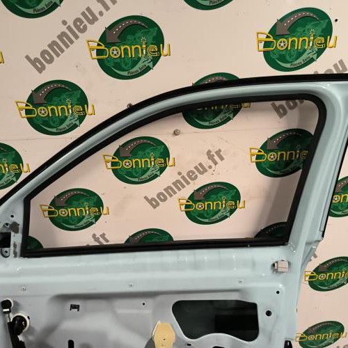 Vehicule-RENAULT-TWINGO%25203%2520PHASE%25202-2023-13fe966504e6b883e5d960064955b27d4bbda21350f89be78347a723d20842ca_m.jpg