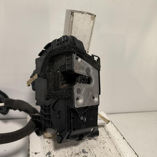 109169584-5029e314-056f-482e-b0dc-10b3562ece92-Piece-Fermeture-centralisee-avant-droit-805020355R-RENAULT-TWINGO-3-PHASE-2-7e4e21608e018bcdde53bc310e526cdbc12a3aac88e9e4a08be536484c9fae4b_m.jpg