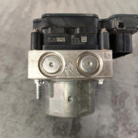 109170301-7ab8987c-1f3b-48a2-8f8d-da53781c719f-Piece-Bloc-ABS-freins-anti-blocage-476602993R-RENAULT-TWINGO-3-PHASE-2-3a2d427ae64a143df5e6e7423653b2a2db04e2b488395f0daa7863ae58d9b950_m.jpg