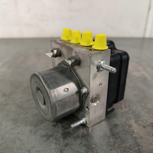 109170301-c5abb9f2-5e58-48ec-b5f1-b3200fa9f8c8-Piece-Bloc-ABS-freins-anti-blocage-476602993R-RENAULT-TWINGO-3-PHASE-2-bd6c6dcd82099e7a07b4f3a41386a93450419e7edb7dcc05c5b0f117307dd773_m.jpg