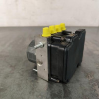 109170301-31d6e4bb-b8fa-49c9-b7bc-48bf346f7287-Piece-Bloc-ABS-freins-anti-blocage-476602993R-RENAULT-TWINGO-3-PHASE-2-28b15eae173b9e5ba707426437affc9e94dda6d5aaedc8c127cebeb9e1982a7a_m.jpg