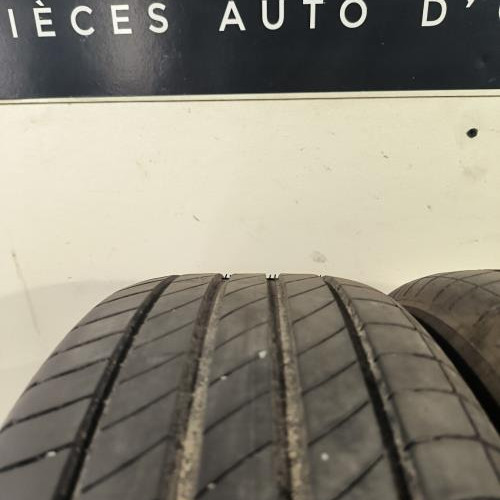 109170616-542b157f-5fc5-485d-83f0-84e962e84d6f-60R15T-RENAULT-TWINGO-3-PHASE-2-ead99af129385051a082ea9b5d4c15a53a625bf4413238999cd393a40de0ec9b_m.jpg