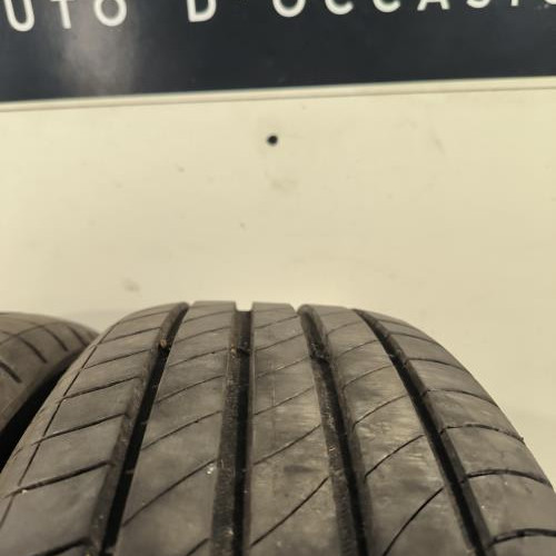 109170616-c4b8d355-aa1c-48a5-99f0-d2640ed0b08f-60R15T-RENAULT-TWINGO-3-PHASE-2-a2cb60f946ed8ae2d3be0f5eae581342f1a7d7bb9598a4a4e22db8e6f1c44113_m.jpg