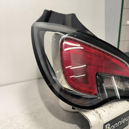 109173020-3175af35-b33b-4c4b-bf7f-8d92776c8d07-Piece-Feu-arriere-principal-gauche-feux-39177857-OPEL-ADAM-c86dc3e239f41cec160c3fc88a4dd0c08f59232524c9b4ff7ca06f39fd1d71ca_m.jpg