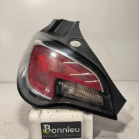 109173020-0d084d33-35bd-47f5-b340-dc3fd2eff149-Piece-Feu-arriere-principal-gauche-feux-39177857-OPEL-ADAM-b5e142b4f58c4aad935706e493ad04334ab122cd73a94a1849dae845f431a83a_m.jpg