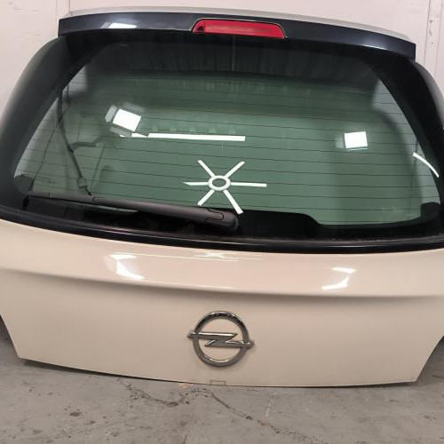 109173023-59ba8a04-e587-48a0-a95e-2f09a17c7c76-Hayon-arriere-13412677-OPEL-ADAM-1a98d46ab57550d07b4f7ed73d2d97e832a3e24f9c0e3ba96f93adfe8068f072_m.jpg