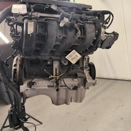 109174202-6f32d230-6383-4358-8ef9-524bbd815c92-Piece-Moteur-55579854-OPEL-ADAM-9079c6e52c704bc1cf32e3eec72bb8c09ea1b8f860513d861a06f8498373b223_m.jpg