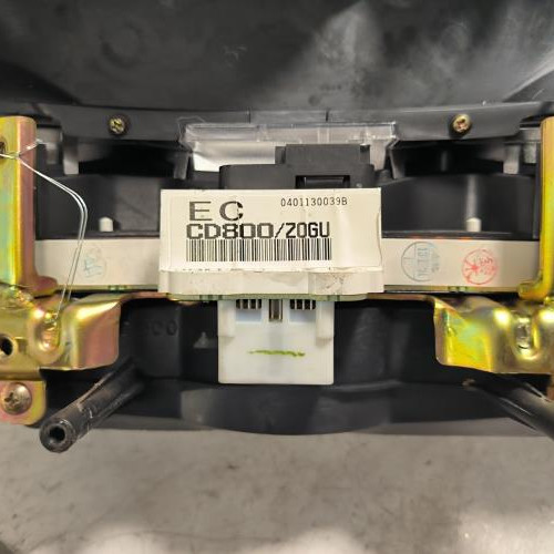 109253090-fe7b7d8f-740e-4bf3-9a9a-104191b543e9-Piece-Compteur-24820CD80A-NISSAN-350-Z-COUPE-39d6772330ee74b3a45caf2bd058c78636752ad7c998afc571620531277b4dd8_m.jpg