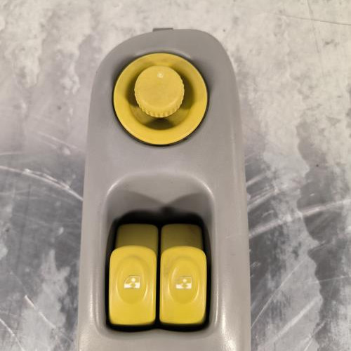 109491722-ee46b11f-74df-406f-aa25-5fede94b821d-Piece-Interrupteur-de-leve-vitre-avant-gauche-7700425386-RENAULT-TWINGO-1-PHASE-2-512d784975b19ce60e206870bca227e4680c0fe7fbc80ff05370e6af5f4be126_m.jpg