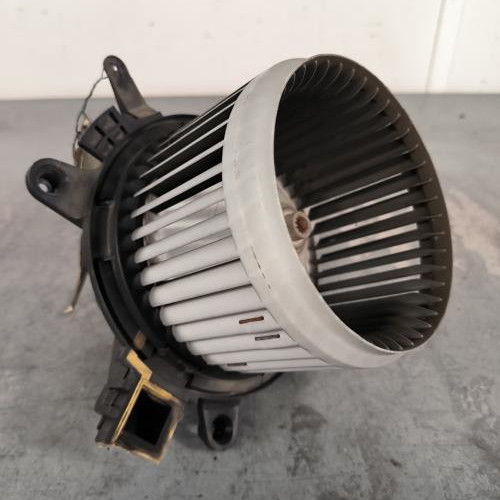 109493861-e0c5e9ba-4bce-4389-9604-86d8df65b9fc-Piece-Ventilateur-chauffage-9849717080-CITROEN-JUMPY-3-XS-4d1a1320ad51e00951ec137fe9afd74a3b738d0254195d55563ba43f099c5f92_m.jpg