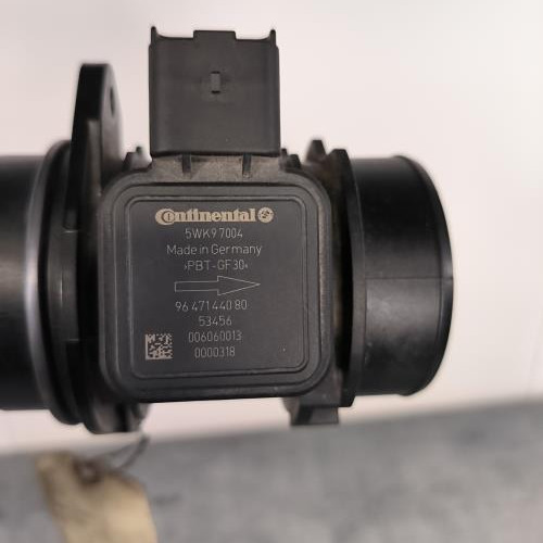 109619645-f4e03ee9-9556-4f25-8134-19a3cdff49a0-Piece-Debitmetre-CITROEN-C2-PHASE-1-b0ae272ff8743b8a3e9a5d3f85142e8875452592c1b355124acb9bbc9200b797_m.jpg