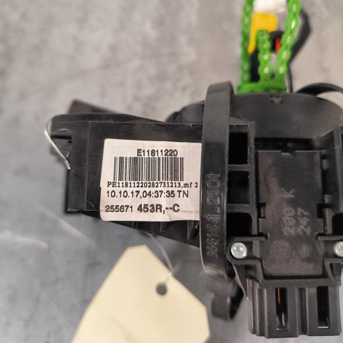 109677945-5623f958-1bcc-4dd7-ab5c-bfb20a804323-Piece-Contacteur-tournant-255677147R-DACIA-SANDERO-2-PHASE-2-8caf97f490dba03382f86f6ad639cbdec6e733fd9e4de0bff16643e89159edb1_m.jpg