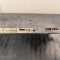 109678153-e1ade14e-526d-4a1f-ba73-653c6075e188-Piece-Condenseur-de-clim-921006843R-DACIA-SANDERO-2-PHASE-2-63918c9595feebe03c18370dbf07b286434ccef62a27c94cf1e9b0402687d6cb_m.jpg