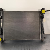 109678160-a46565cf-6b58-4138-ba26-7972de5fc231-Piece-Radiateur-eau-214107326R-DACIA-SANDERO-2-PHASE-2-e65f2ae16593be51b04bff88ddd6121fcc19ec90f5a89e6d11677277f00a2817_m.jpg