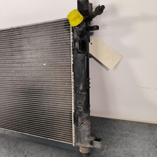 109678160-0a05da23-1b3c-4bd2-a5dc-b9f99736dace-Piece-Radiateur-eau-214107326R-DACIA-SANDERO-2-PHASE-2-39a2b9d99f1db50c78d8b05c56902f6c406bbadc3fc726612ccac80870396b37_m.jpg