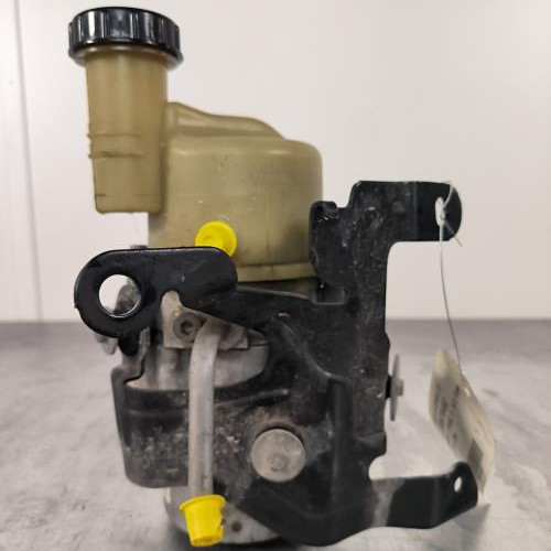 109678482-a21a3cd0-181d-4460-90b5-3b9c6740d9cf-Piece-Pompe-de-direction-491101292R-DACIA-SANDERO-2-PHASE-2-0d7d90676be9c55f8530e87e91eed795a0f9d7441020352e4e4340a6fa18eeb2_m.jpg