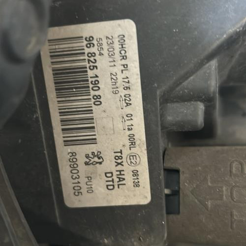 109685627-b2b9016c-29c5-4bcf-b4d3-bfa77653a9d0-Piece-Optique-avant-principal-droit-feuxphare-6206N9-PEUGEOT-3008-1-PHASE-1-0da83ecae4fe68b608acbbe7f43f2018b566ac988e33b111f7acad8111f50704_m.jpg