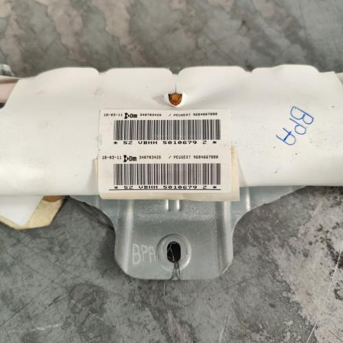109686486-7fd50a09-c058-4bfc-a4f5-43b6cbf47a4c-Piece-Air-bag-rideau-gauche-8335WQ-PEUGEOT-3008-1-PHASE-1-5cd670cf86858fd595f9bf9b31607c686179cea445f59cdf665e87cf547ad046_m.jpg