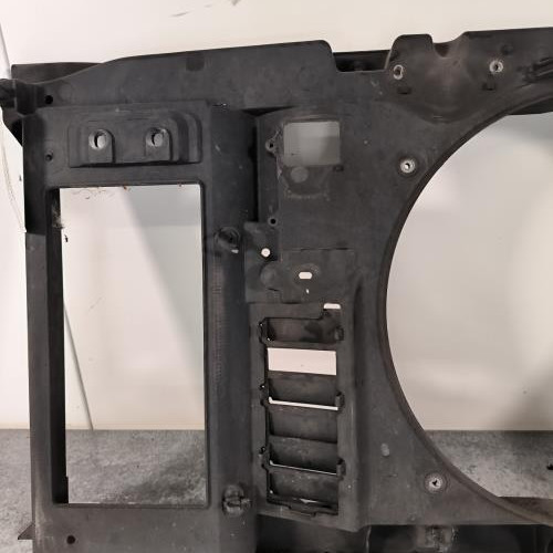 109686487-d1f8e7b8-5296-4127-8c8a-93246907ab77-Piece-Armature-avant-Masque-avant-9676568780-PEUGEOT-3008-1-PHASE-1-6251182c06bb419362af3233725a5c25f3bb190272d00f7d0657ae641ae819f2_m.jpg