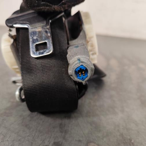 Ceinture avant droit