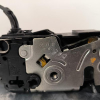 109686496-82666b60-5ff9-4d7b-8db8-2dcb0bb8f84d-Piece-Fermeture-centralisee-arriere-gauche-9800623780-PEUGEOT-3008-1-PHASE-1-e3efbd92262ccc6d2f5d9f57876b6e6c1dfcee0cac8f98b010ad5ed2b372120c_m.jpg