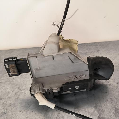 109686498-813ecfb4-743e-472f-9eb6-479e86e47397-Piece-Fermeture-centralisee-avant-gauche-9800623280-PEUGEOT-3008-1-PHASE-1-fc9611df197f848538a633b4b42c14348263bc9141b1f5d31ce7eb1790f5997f_m.jpg