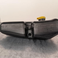 109824895-4e426d60-cd02-4858-b05a-fb17b2117589-Piece-Vase-de-lave-glace-289101168R-DACIA-SANDERO-2-PHASE-2-668bb2c159e7731437f9477c9c2b16b4e0f62268f541b59714132426d1501901_m.jpg