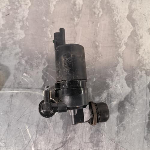 109824935-37cb8938-903c-4098-8a91-20f921b8287b-Piece-Pompe-lave-glace-avant-286200851R-DACIA-SANDERO-2-PHASE-2-db232f8d142692924ebc63cbfbd943c4a28fff91152d71dc988dbe6c82f52b46_m.jpg
