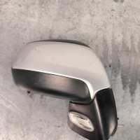 109884972-bd43095b-620a-4339-b42f-e837665c825d-Piece-Retroviseur-droit-8153ZF-PEUGEOT-5008-1-PHASE-1-9c27b4506fed73f32677ffa674abe75765696cd2d1fdf085c6d4931971a177f4_m.jpg