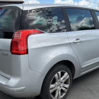 Vehicule-PEUGEOT-5008%25201%2520PHASE%25201-2011-47872c6dd01ccefa0f81ac4b46e8f6745368567c2fb35a5b1839fe1260bf2cb0_m.jpg