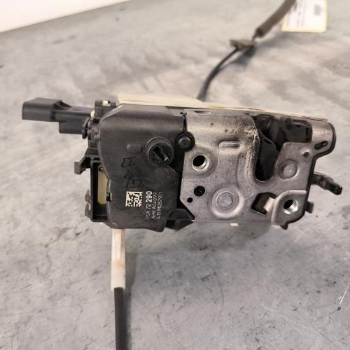 109885593-e4521eef-6f18-4aea-945a-a4c08db2660e-Piece-Fermeture-centralisee-avant-droit-9800623080-PEUGEOT-5008-1-PHASE-1-2cc52e231de80c189132c6964ddb851540df63f6b003407152529a47a6f825a4_m.jpg