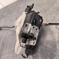 109885594-d018c9cf-43d2-4463-ba86-c90c126743d2-Piece-Fermeture-centralisee-avant-gauche-9800623180-PEUGEOT-5008-1-PHASE-1-3254dd936322d212753f131829d2f63ad9508350065f361f63991cf36b3dd80c_m.jpg