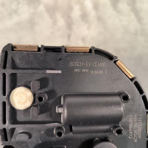 109885601-9704b204-42a8-48c6-b56b-862f26d14a91-Piece-Moteur-essuie-glace-avant-gauche-6405PZ-PEUGEOT-5008-1-PHASE-1-b82fe37408618093fc48704d395ed63f0ea3de14f685157c0c447918a4194307_m.jpg