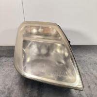 109892235-137b4d3f-7fbe-430b-b9ac-938f0ae0ac6c-Piece-Optique-avant-principal-droit-feuxphare-0000620670-CITROEN-C2-PHASE-1-e5e690d6e9418979bb0561d6ffe032f92782c17921cd715e36215b0fd23d9396_m.jpg