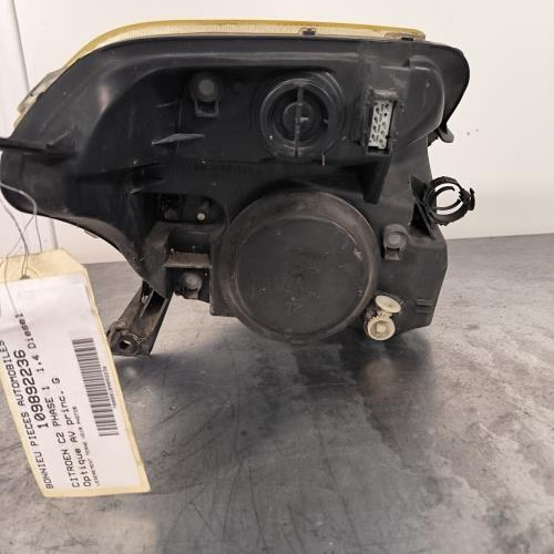 109892236-19f71e46-f75f-4074-a8ac-c053bd013cd8-Piece-Optique-avant-principal-gauche-feuxphare-0000620870-CITROEN-C2-PHASE-1-7368339a85ef3d7c0b4dbe095cd6b6c4eb12b182e881fe3ce07927edf18e130b_m.jpg