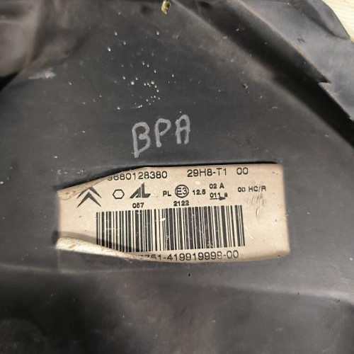 109892236-51ee68f2-408a-4e05-933c-70e3f21325e1-Piece-Optique-avant-principal-gauche-feuxphare-0000620870-CITROEN-C2-PHASE-1-691d16a5a9fd153e8d4cc94152821402e9ce3ddf61ad13e210e3578f8e528ae5_m.jpg