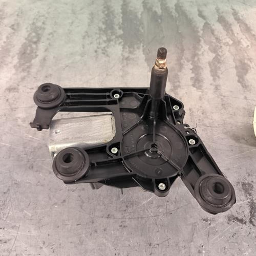 109939092-79128f38-5ab5-4f7b-ba77-57a286aa9079-Piece-Moteur-essuie-glace-arriere-9680477480-PEUGEOT-5008-1-PHASE-1-45178c08eb77555d7b88a4666dc3a4e6992600b5ab8e0e1d183f8883a3e625ff_m.jpg