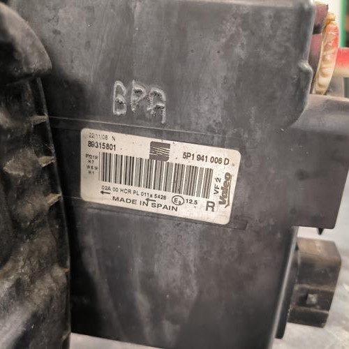 110002050-a516d2f7-5389-495b-ab19-e0bf0406fe9d-Piece-Optique-avant-principal-droit-feuxphare-5P1941006E-SEAT-LEON-2-PHASE-1-9cb46adef525e9d601898bce171f1e795002914320cd6e1d36e2c35f078671eb_m.jpg