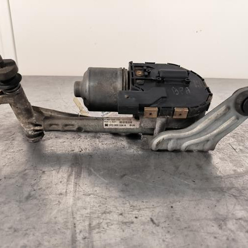 Moteur essuie glace avant droit