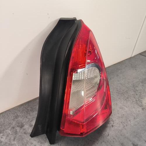 110011037-e510d609-2902-431f-943d-8e205cd7bf30-Piece-Feu-arriere-principal-droit-feux-8201523617-RENAULT-TWINGO-2-PHASE-2-de0d66785375ba0bd8e8b8eecda2f55fe743bd67673faa36f18c9d79df1c5b7f_m.jpg